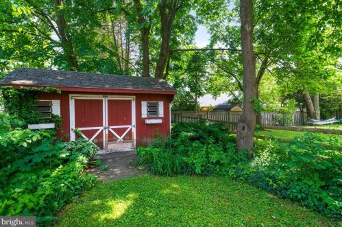 59 Potter St, Tavistock NJ 08033-1312 exterior