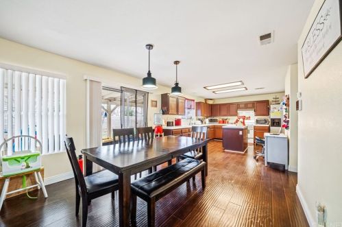 45441 Pickford Ave, Lancaster CA 93534-5147 exterior