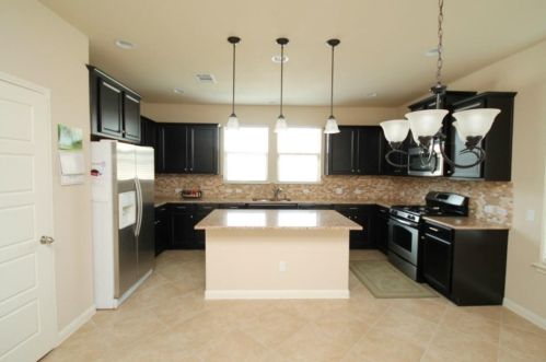 12609 Charlies Ln, Austin, TX 78750-1006