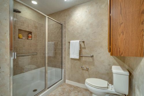 305 Trl Vw Ln, Garland TX  75043-5631 exterior