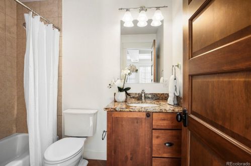 3226 Wyandot St, Denver CO  80211-3350 exterior