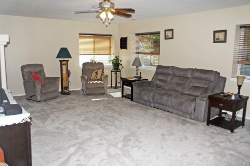 23594 Clifton Pl, Aurora CO 80016-7112 exterior