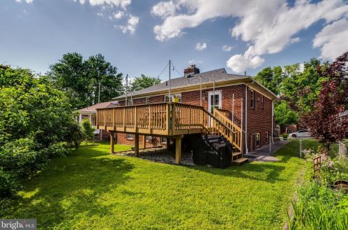 2218 Osborn Dr, Silver Spring MD 20910-1323 exterior