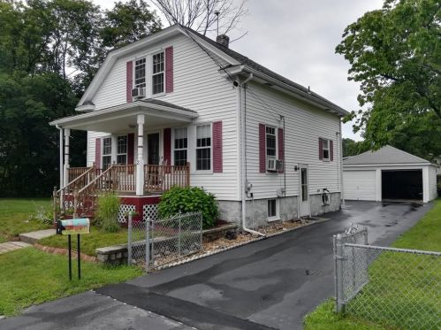 2 Arlington St, Woonsocket, RI 02895-3702