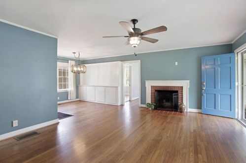 204 Northcutt St, Marietta, GA 30064-3228
