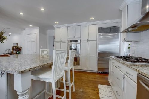 1138 Country Ln, Bannockburn IL  60015-4804 exterior