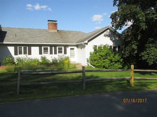 15 Pine St, Unity, NH 03603-4827