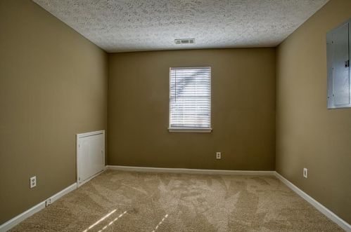 4072 Peachtree Farms Rd, Rex GA  30273-1380 exterior