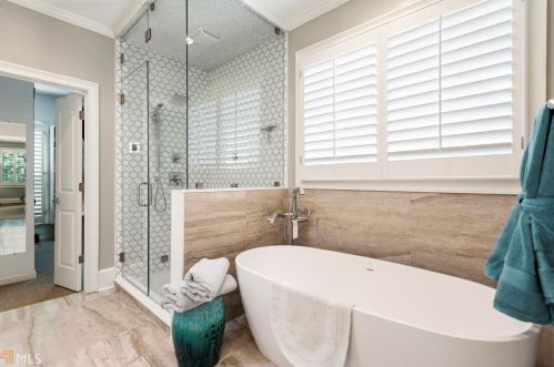 1500 Brookhaven Trce, Atlanta GA  30319-2557 exterior