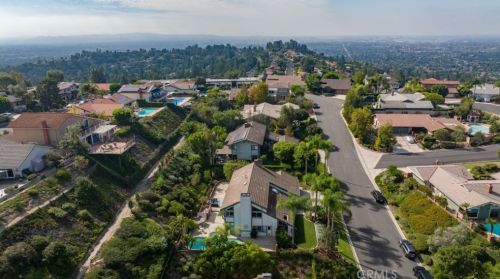 10712 Brighton Dr, Santa Ana, CA 92705-2424