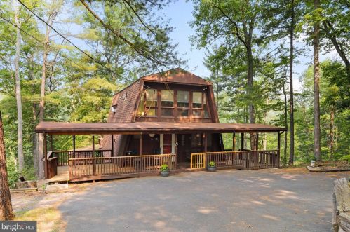 85 Audubon Rd, Hedgesville, WV 25427-6256