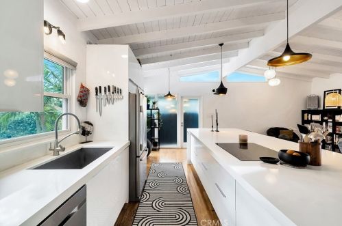 2230 Alona St, Santa Ana CA  92706-2419 exterior