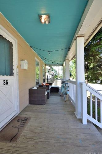 36 Virginia Ave, Waterbury, CT 06705-1525
