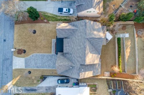2382 Ewing Dr, Atlanta GA  30319-3929 exterior
