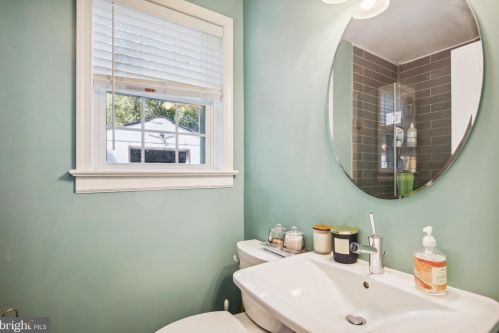 10130 Brookmoor Dr, Silver Spring MD 20901-2712 exterior