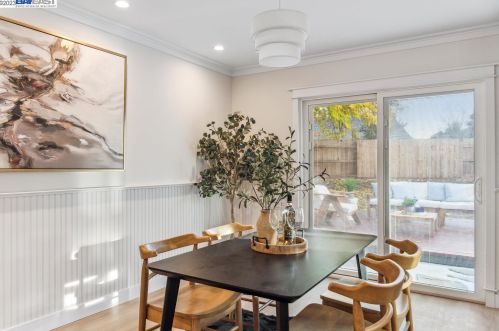 1418 Honeysuckle Rd, Livermore, CA 94551-6714