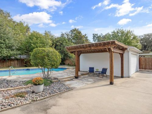 4344 Selkirk Dr, Fort Worth TX  76109-5043 exterior