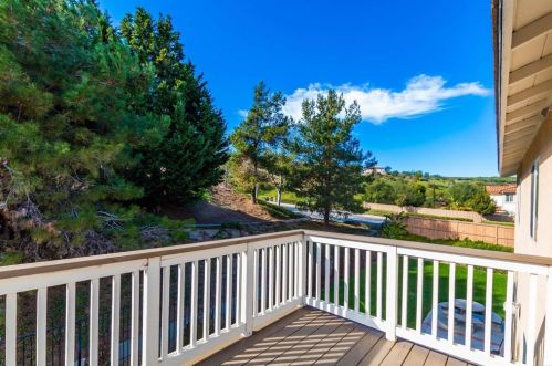 5526 Nanday Ct, Oceanside CA  92057-1914 exterior