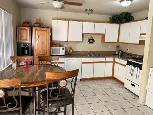 41929 Front Hall Rd, Indio, CA 92203-1030