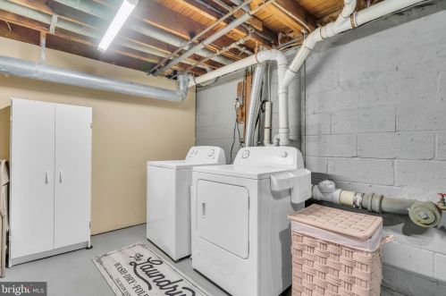 33 Cumberland Ave, Trenton NJ 08618-5413 exterior