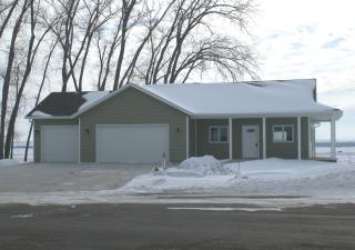 307 Baker Pl, Bismarck, ND 58504-7226