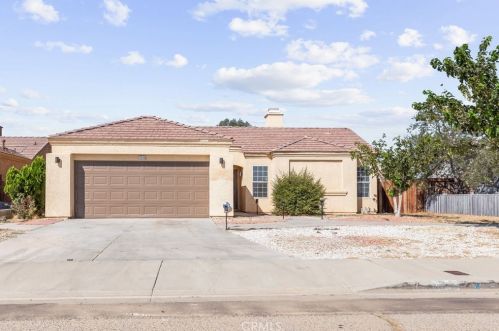 18520 Panther Ave, El Mirage, CA 92301-2350