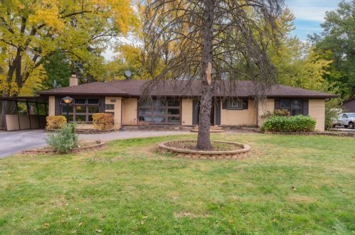 12001 70th Ct, Palos Heights, IL 60463-1518