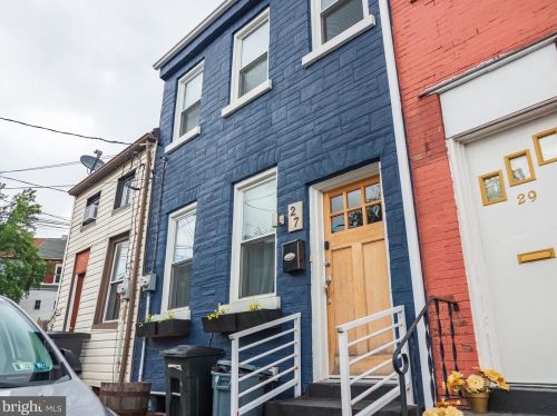 27 Old Dorwart St, Lancaster PA  17603-3647 exterior