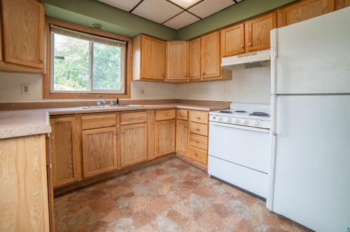 817 3rd St, Duluth, MN 55805-2112