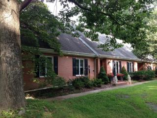 1009 Morgan Grove Rd, Shepherdstown, WV 25443-3647