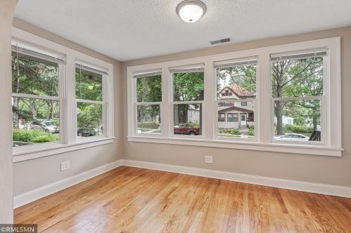 1100 Churchill St, Saint Paul MN  55103-1008 exterior