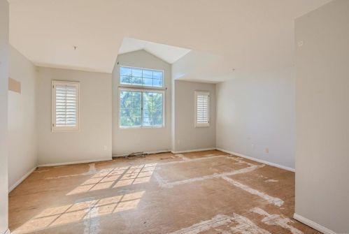 1001 Mountvale Ct, Anaheim CA  92808-2108 exterior
