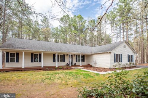 12808 Pelham Dr, Spotsylvania, VA 22553-4017