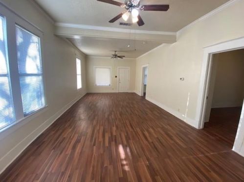 6817 Routt St, Fort Worth TX  76112-7132 exterior