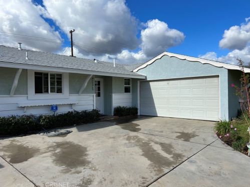 2301 Magnolia St, Simi Valley, CA 93065-2636