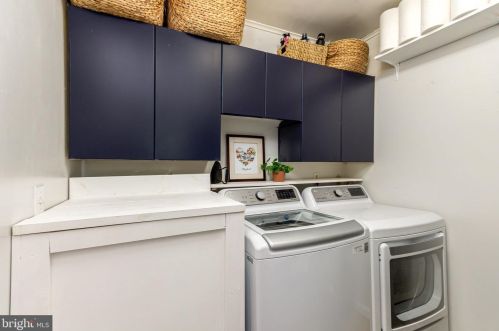 1217 Pine Ave, Shady Side MD 20764-9575 exterior