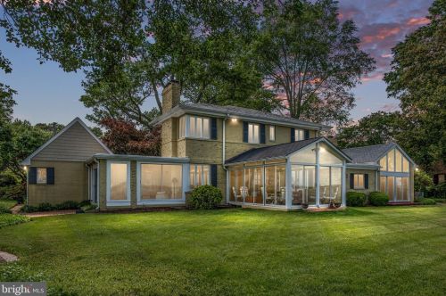 766 Water Ln, Tappahannock, VA