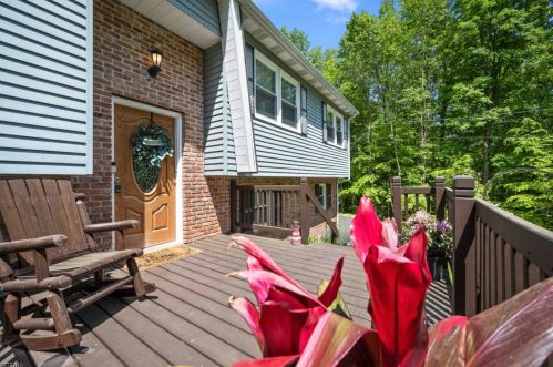 18 Smith Rd, Wantage, NJ 07461-3307