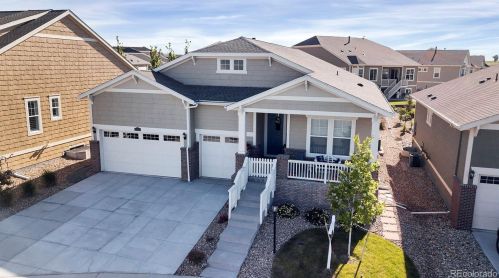 15425 Roslyn Ct, Denver, CO 80602