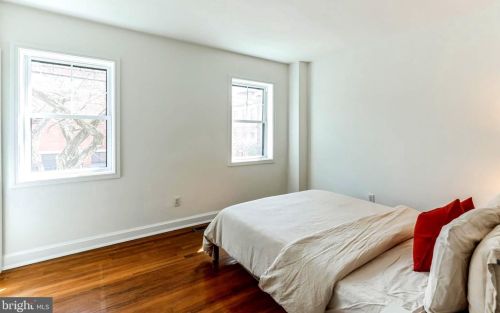 502 22nd St, Philadelphia PA 19146-1247 exterior