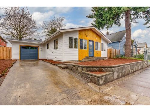 1132 Roselawn St, Portland OR  97211-4453 exterior
