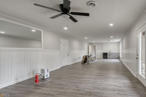 170 Huntcliff Pt, Atlanta GA  30350-1601 exterior