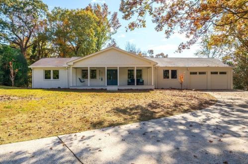 745 Honeysuckle Rd, Gainesville, GA 30501-1625