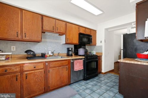 1812 Tufa Ter, Silver Spring MD 20904-5352 exterior