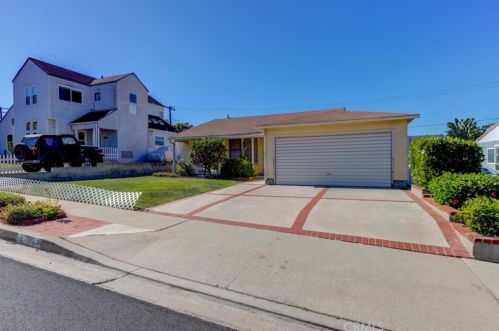 1509 Chestnut Ave, Manhattan Beach, CA 90266-5210