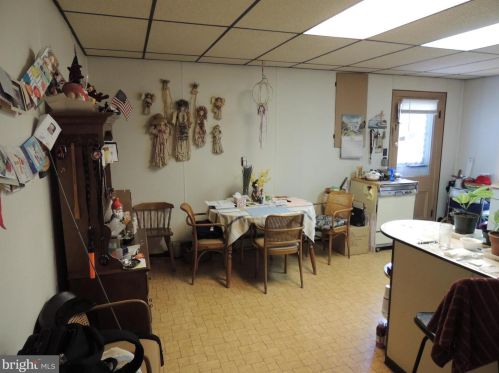 213 Broadway, Hanover PA 17331-2503 exterior