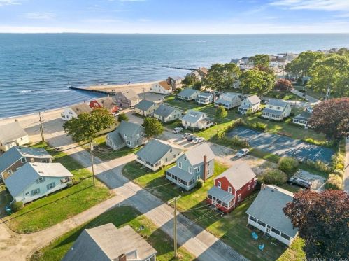85 Hawks Nest Rd, Lyme, CT 06371-2049