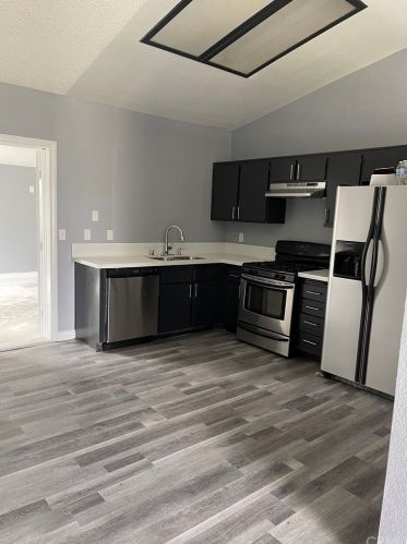 748 Clearwater Dr, Perris, CA 92571-3802