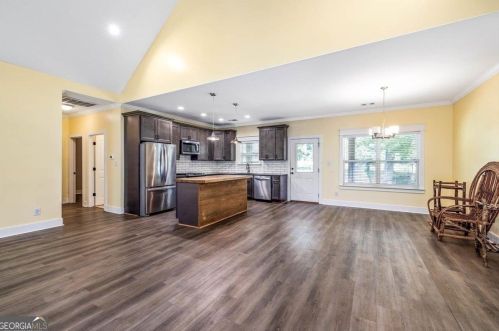1244 Smith Rd, Forsyth, GA 31029-2623
