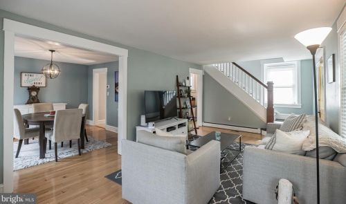 410 Lakeview Ave, Tavistock NJ 08033-1609 exterior